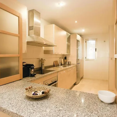 Nice In Benahavs With 2 Bedrooms, Outdoor Swimming Pool And Swimming Pool شقة *